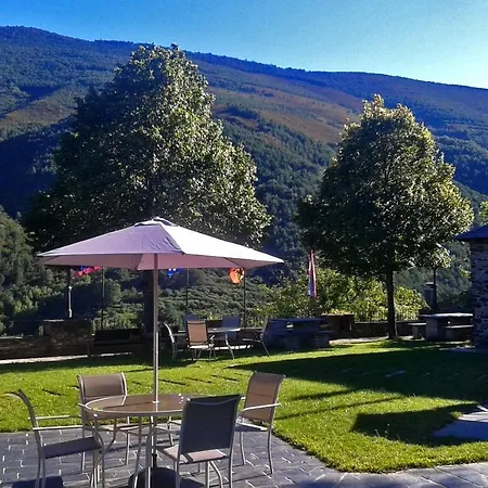 Valle De Fornela Hostal